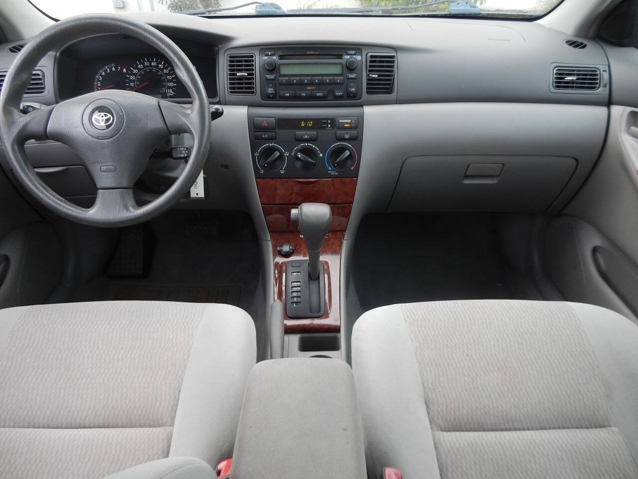 Used 2007 Toyota Corolla LE w/ Preferred Accessory Pkg FWD image 2
