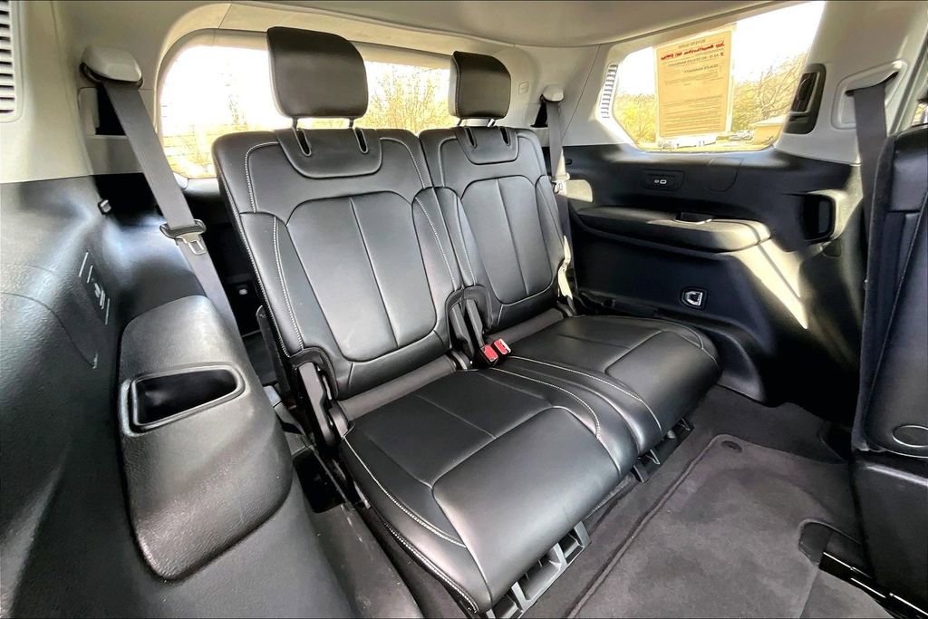 Used 2021 Jeep Grand Cherokee L Limited image 25