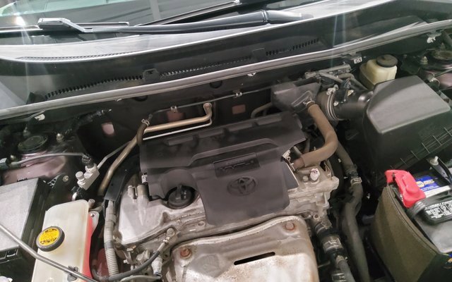 Used 2018 Toyota RAV4 LE image 45