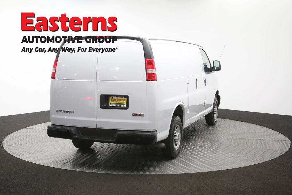 Used 2022 GMC Savana 2500 RWD image 32