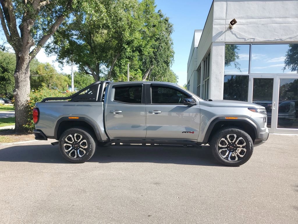 Certified 2025 GMC Canyon AT4 w/ Nightfall Edition AWD/4WD image 6