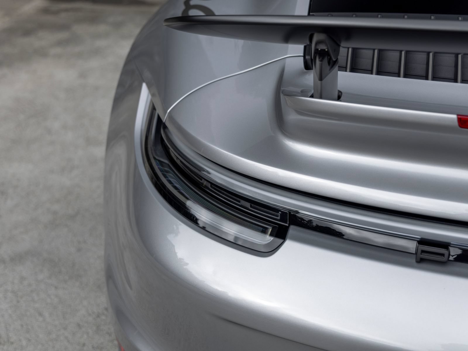 Certified 2025 Porsche 911 Turbo AWD/4WD image 20