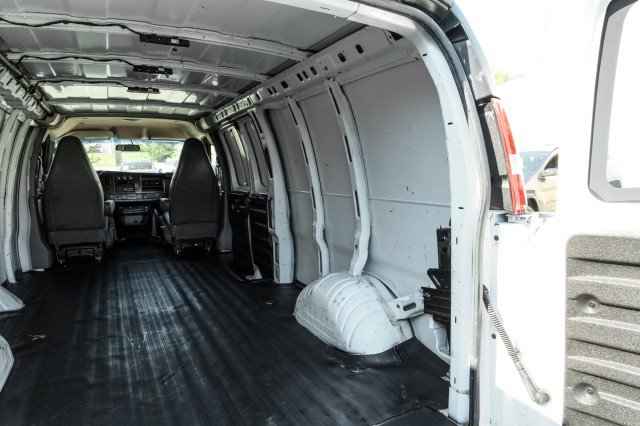 Used 2022 Chevrolet Express 2500 Extended w/ Driver Convenience Package RWD image 38