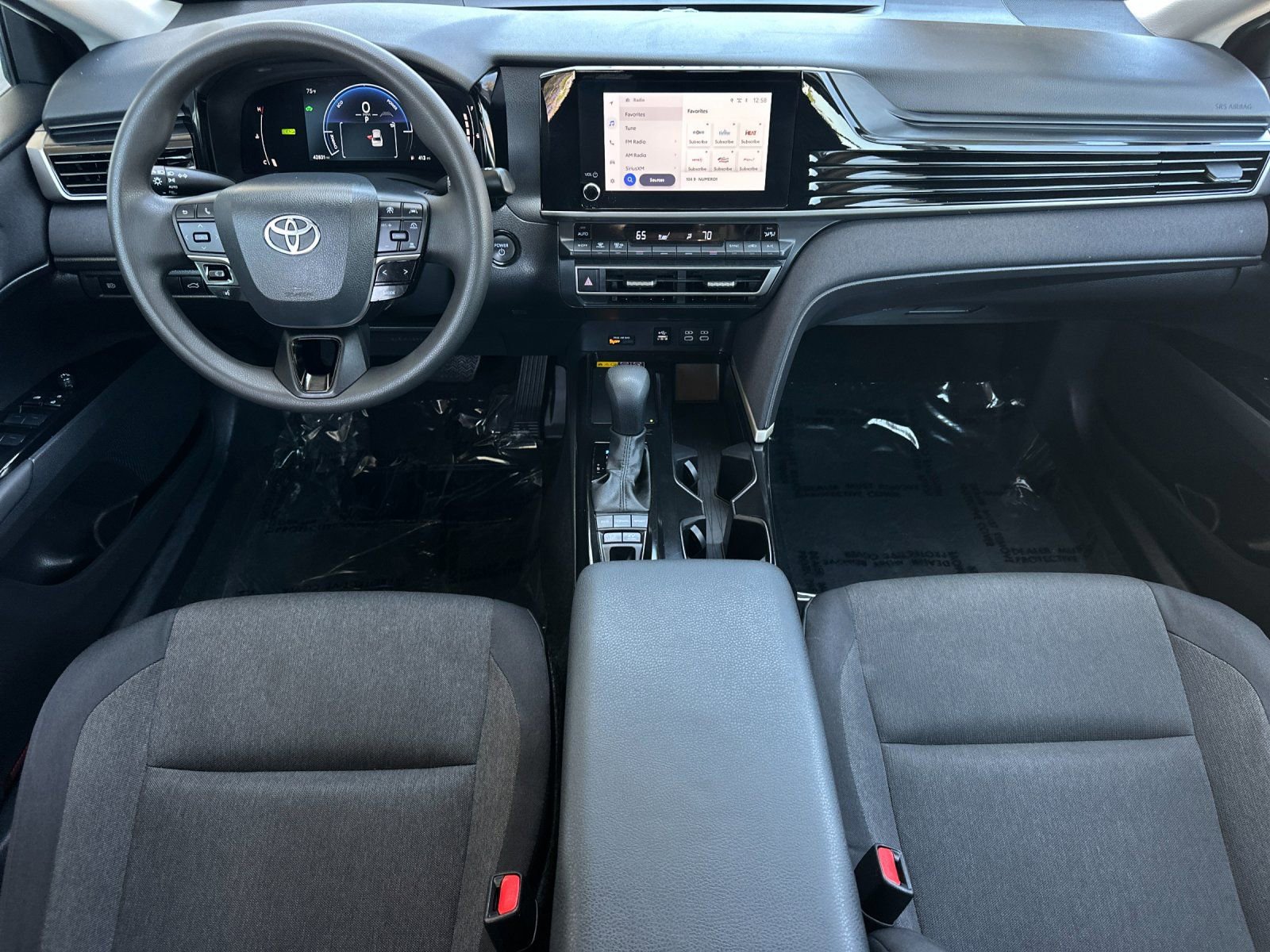 Used 2025 Toyota Camry LE FWD image 12