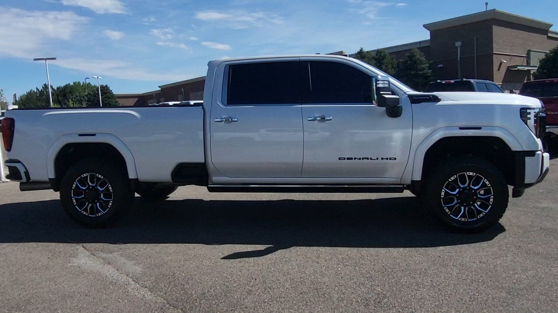 Used 2024 GMC Sierra 3500 Denali Ultimate AWD/4WD image 6
