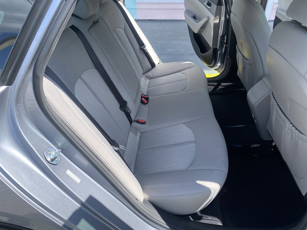 Used 2016 Hyundai Sonata SE image 15