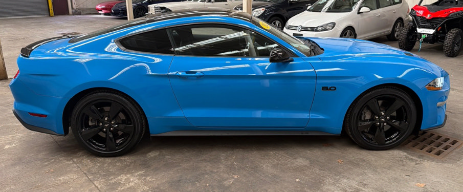 Used 2022 Ford Mustang GT w/ Black Accent Package RWD image 4