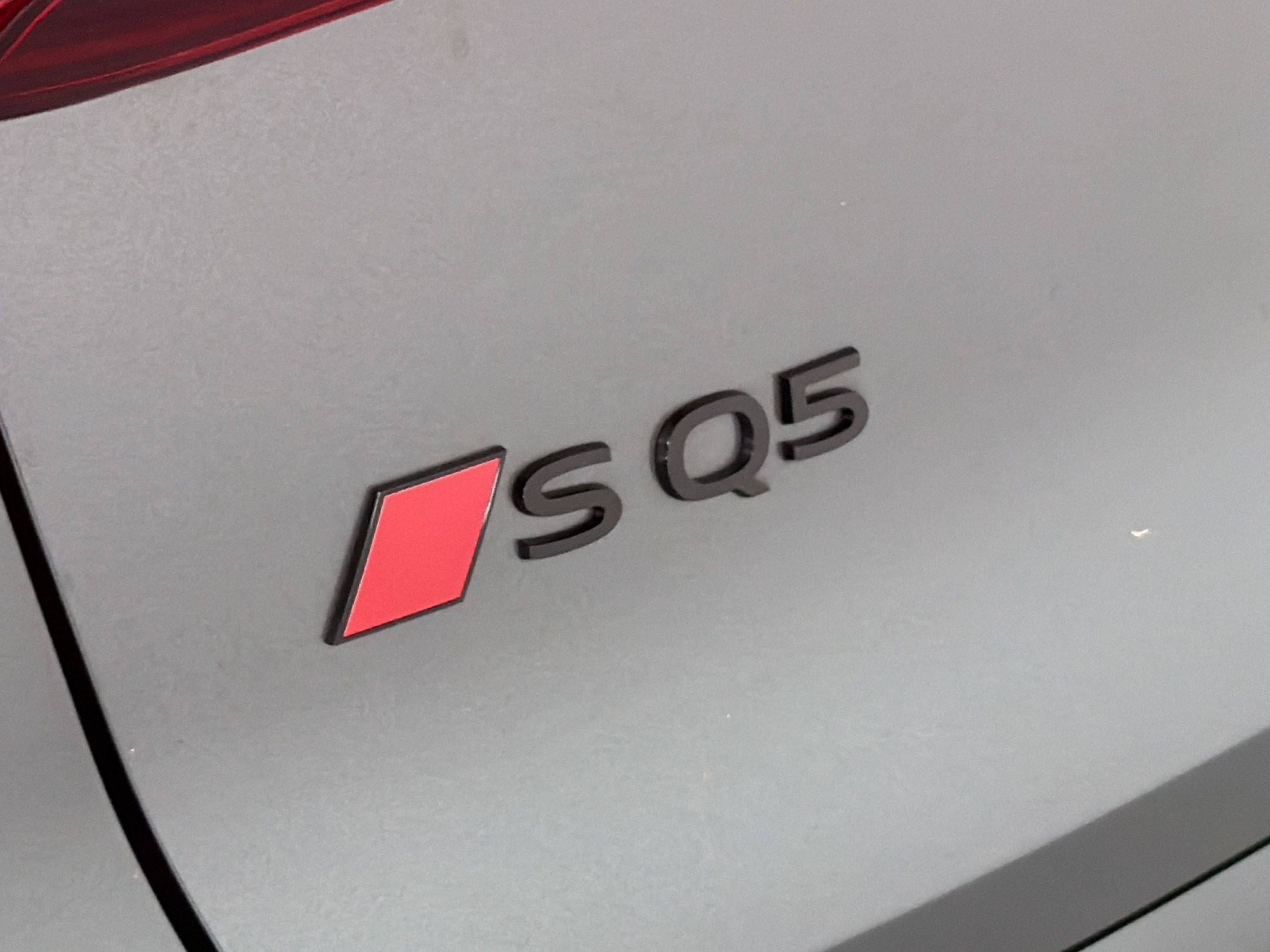 Used 2025 Audi SQ5 Prestige AWD/4WD image 36