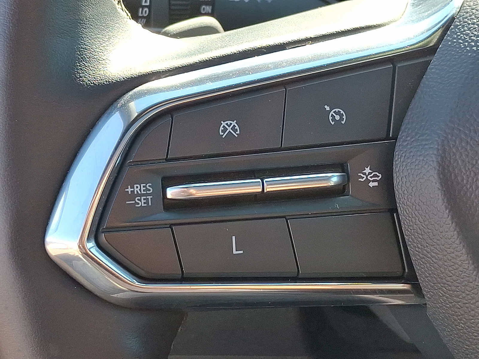 Certified 2025 Chevrolet Equinox LT w/ Convenience Package II FWD image 22