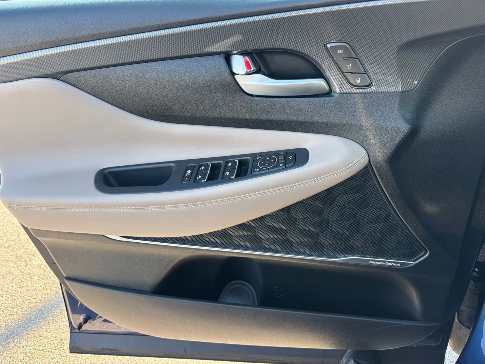 Used 2022 Hyundai Santa Fe Limited image 10