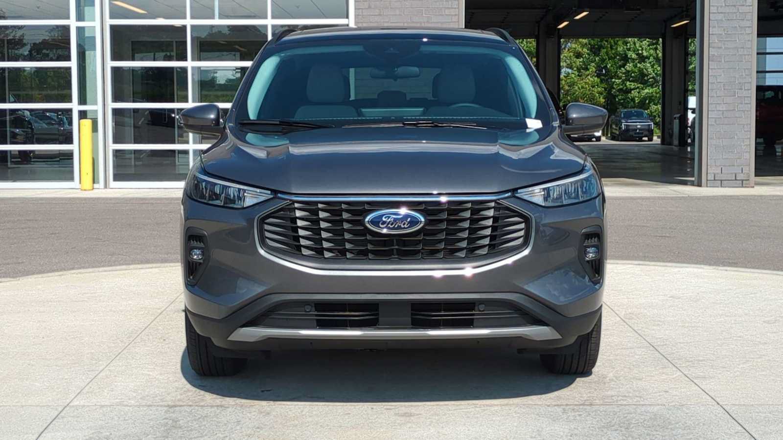 New 2025 Ford Escape SE FWD image 8