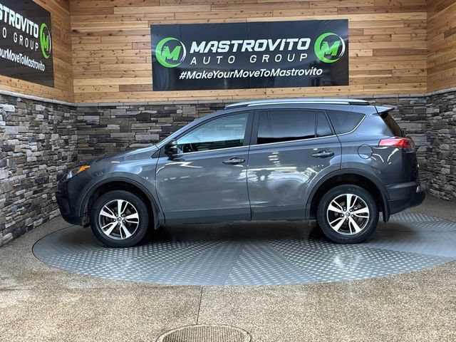 Used 2018 Toyota RAV4 XLE AWD/4WD image 7