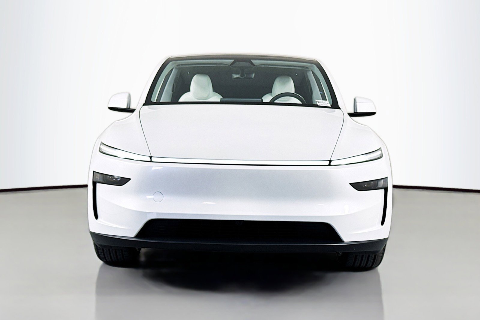 Used 2026 Tesla Model Y AWD image 2