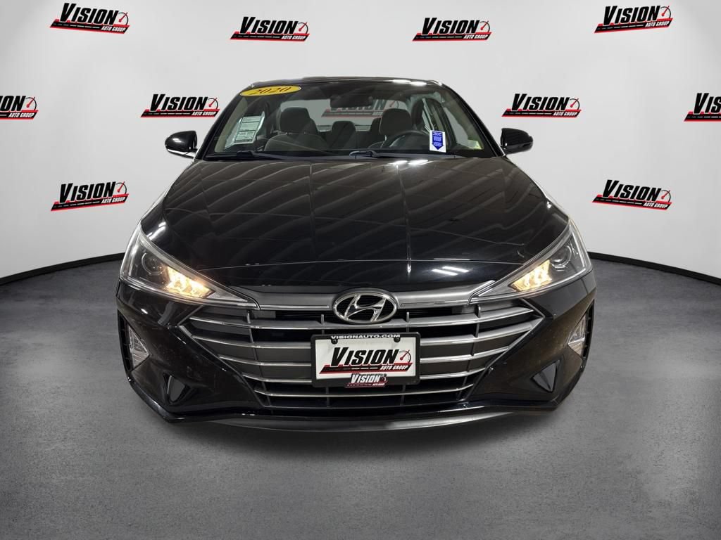 Used 2020 Hyundai Elantra SEL w/ Winter Weather Package FWD image 2
