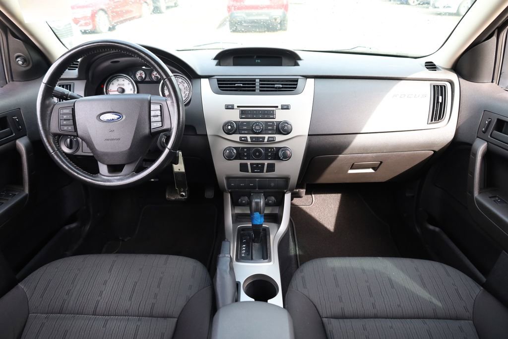 Used 2008 Ford Focus SE image 20