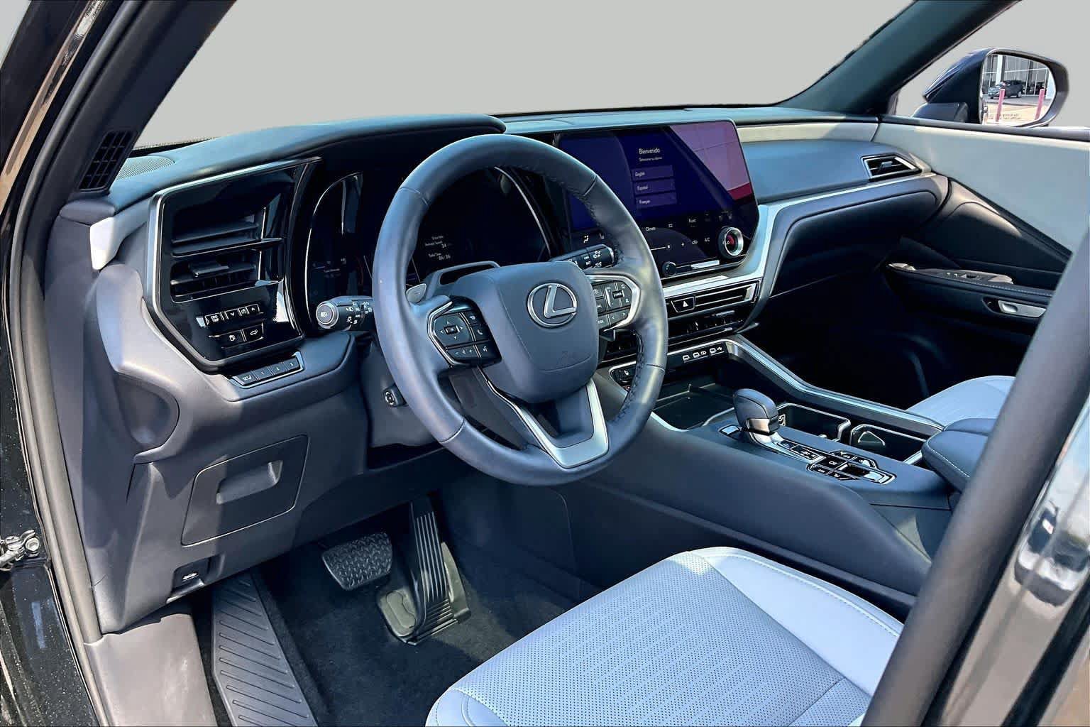Used 2026 Lexus TX 350 AWD w/ Technology Package image 18