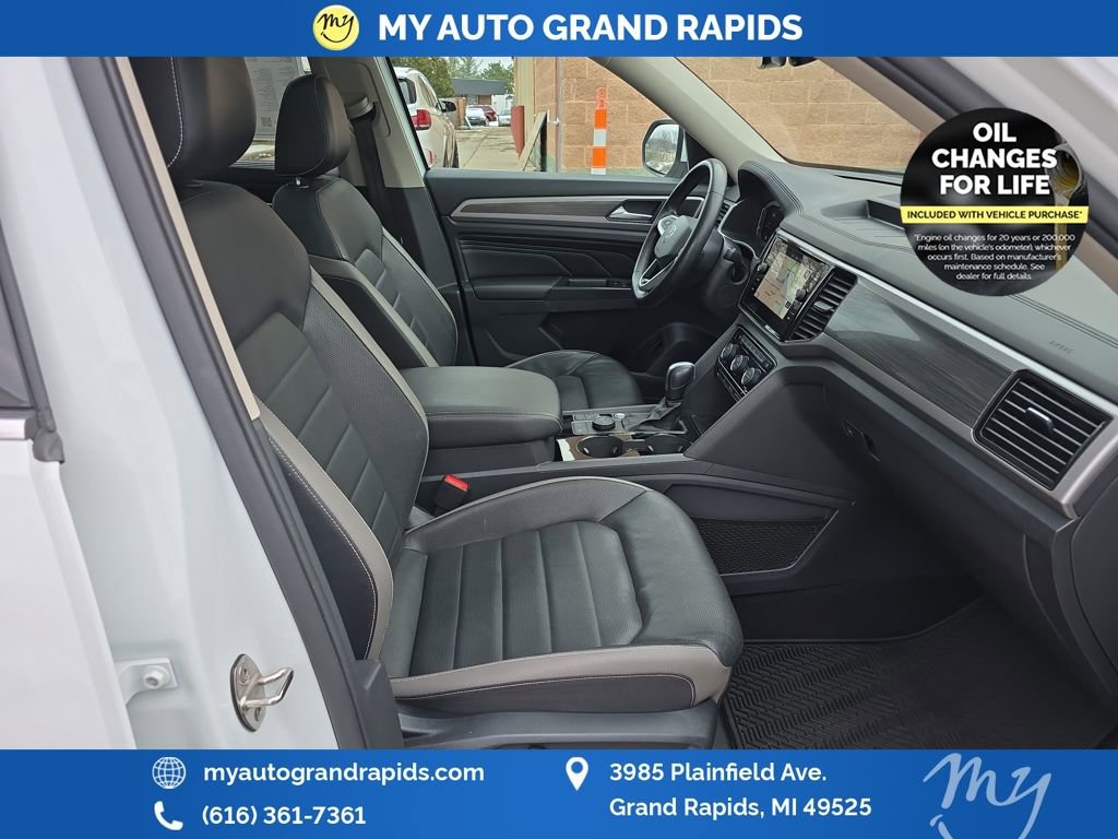 Used 2021 Volkswagen Atlas SEL Premium image 30