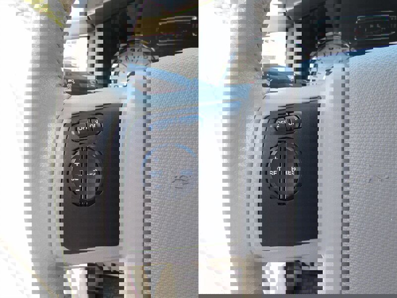 Used 2013 Ford Expedition EL XLT RWD image 15