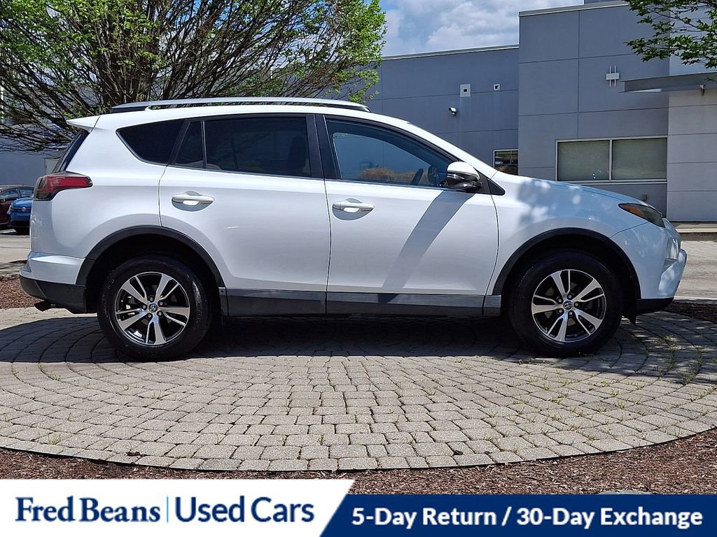 Used 2016 Toyota RAV4 XLE AWD/4WD image 7