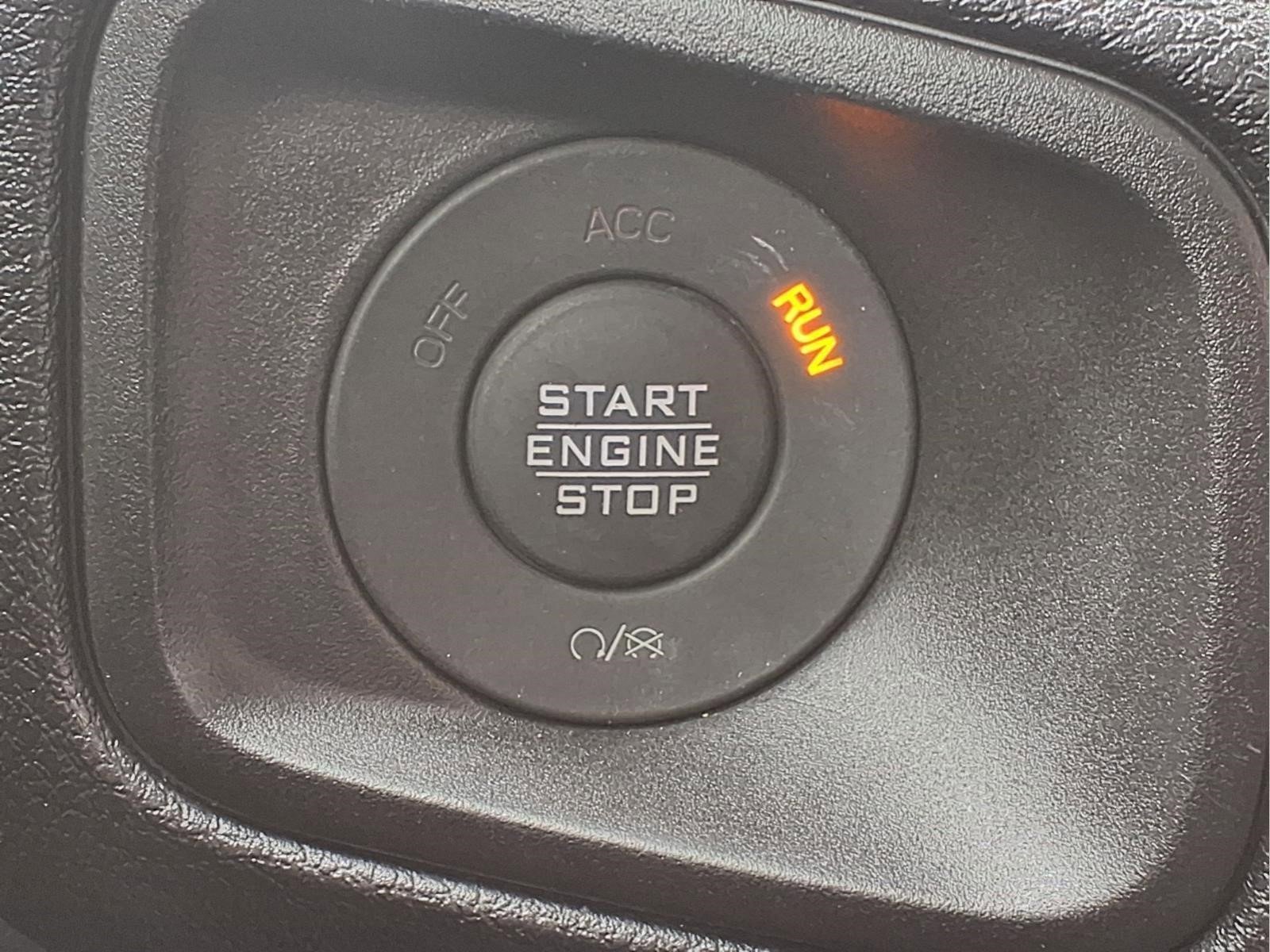 Used 2024 Jeep Gladiator Sport AWD/4WD image 14