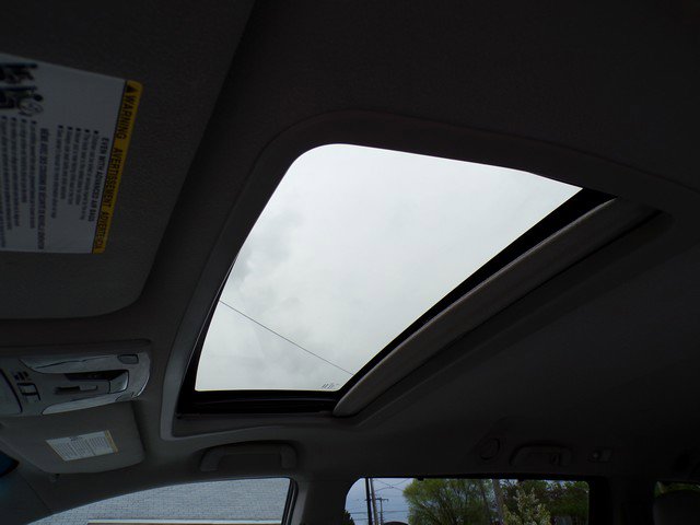 Used 2013 Toyota Sienna XLE FWD image 16