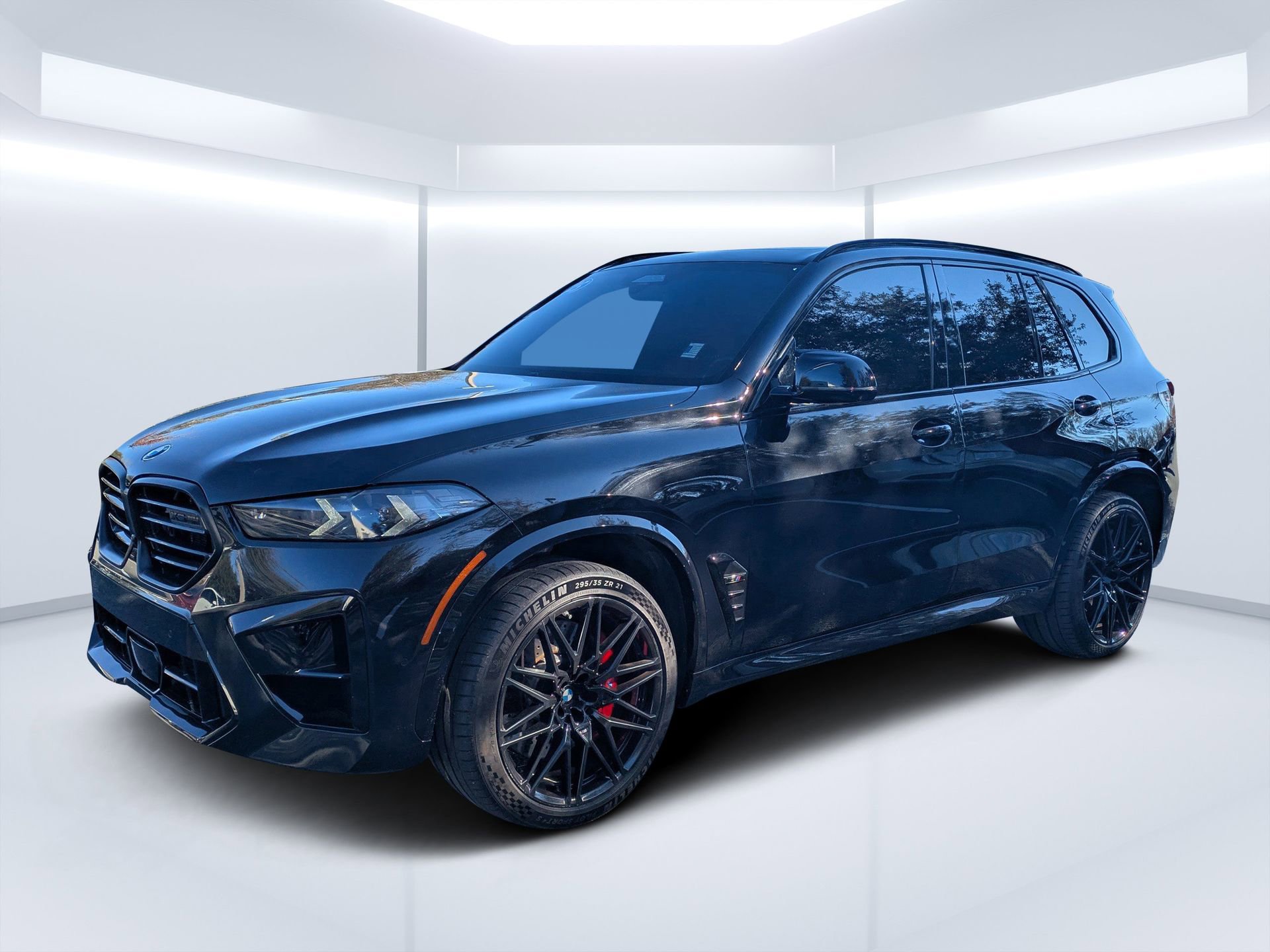 Used 2025 BMW X5 M Competition w/ Executive Package image 9