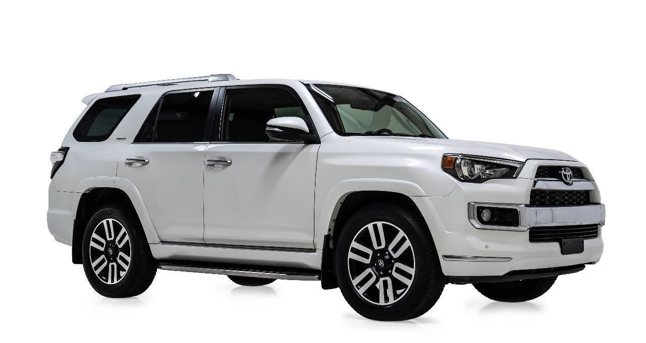 Used 2018 Toyota 4Runner Limited RWD image 1