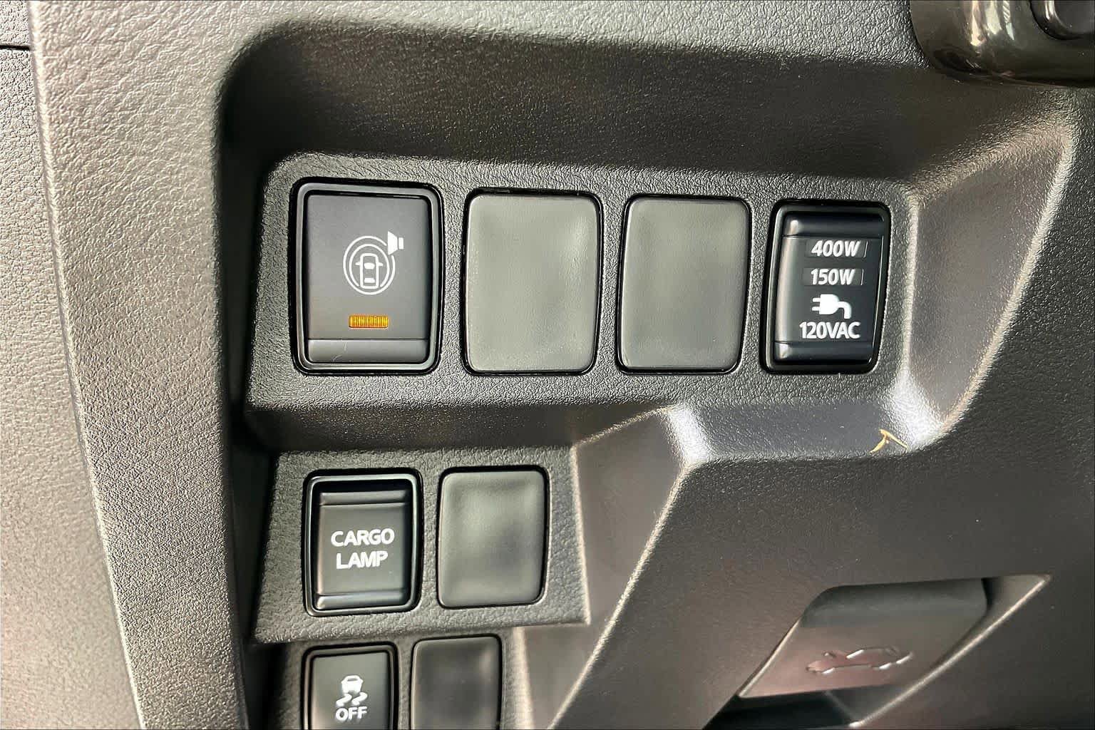 Used 2022 Nissan Frontier Pro-X image 11