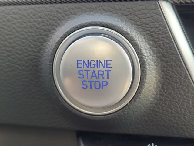Used 2025 Hyundai Sonata SEL FWD image 28