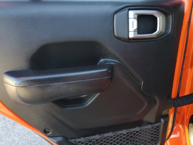 Certified 2018 Jeep Wrangler Unlimited Sport S AWD/4WD image 13