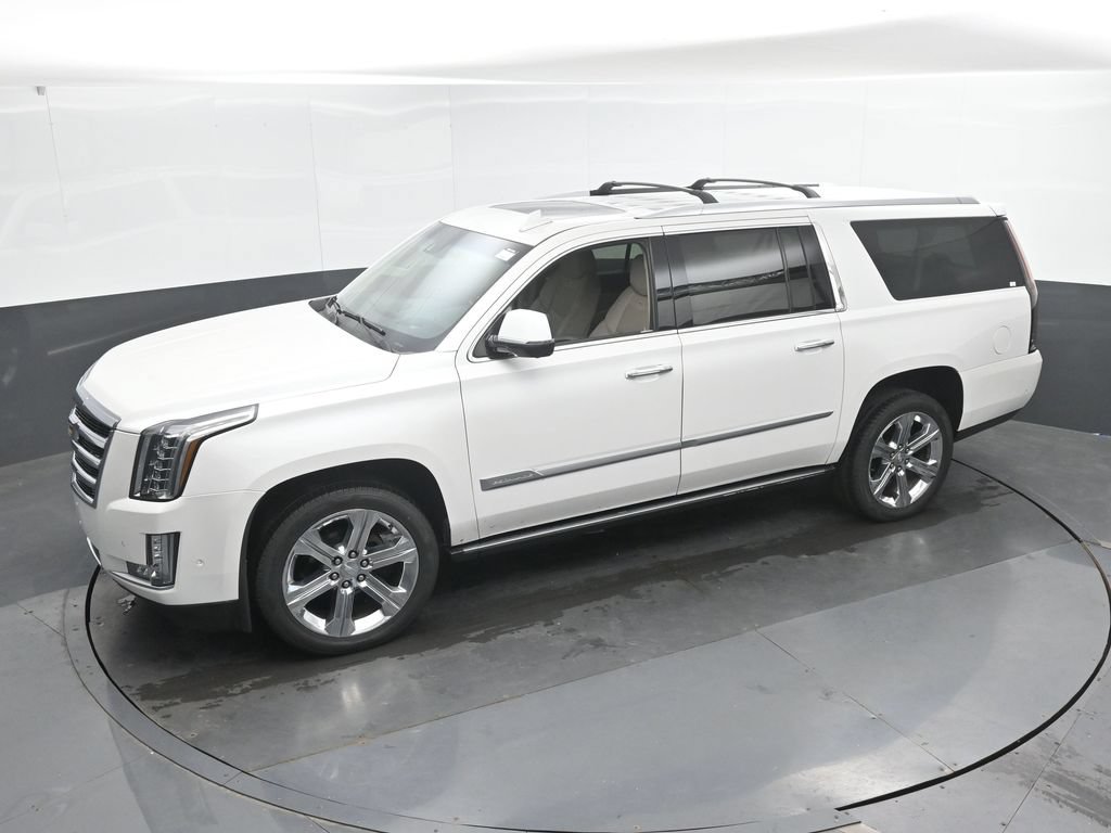Used 2018 Cadillac Escalade ESV Premium Luxury AWD/4WD image 38