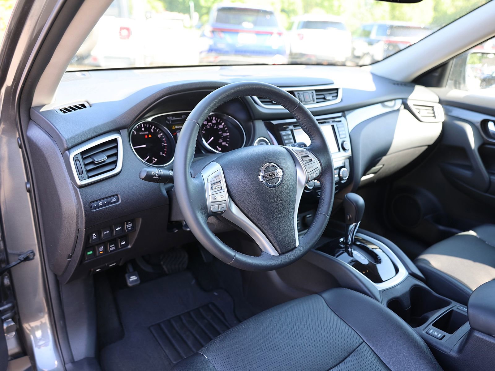 Used 2016 Nissan Rogue SL w/ SL Premium Package AWD/4WD image 16