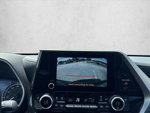 Certified 2025 Toyota Highlander XLE AWD/4WD image 15