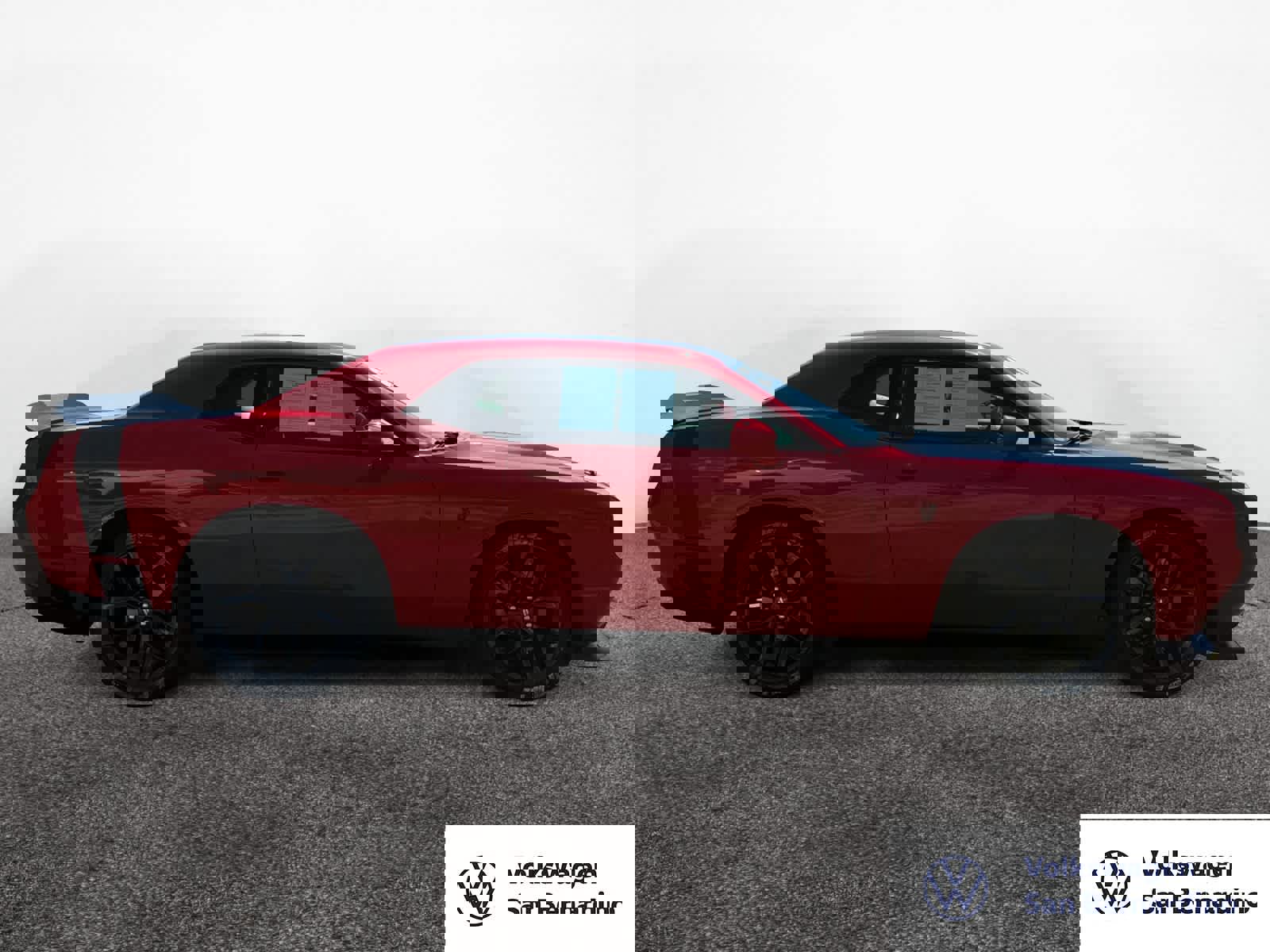Used 2023 Dodge Challenger GT w/ Blacktop Package image 6