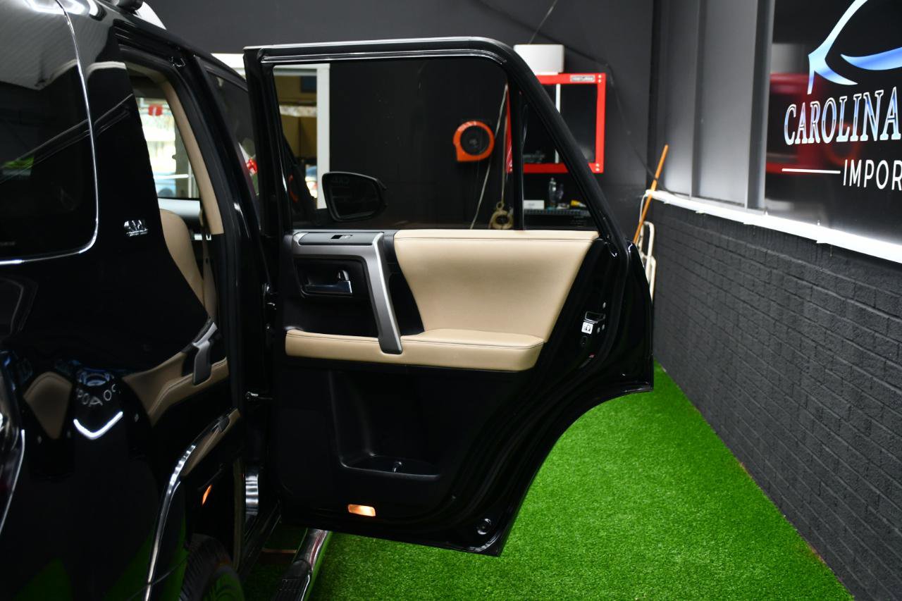 Used 2015 Toyota 4Runner SR5 image 30