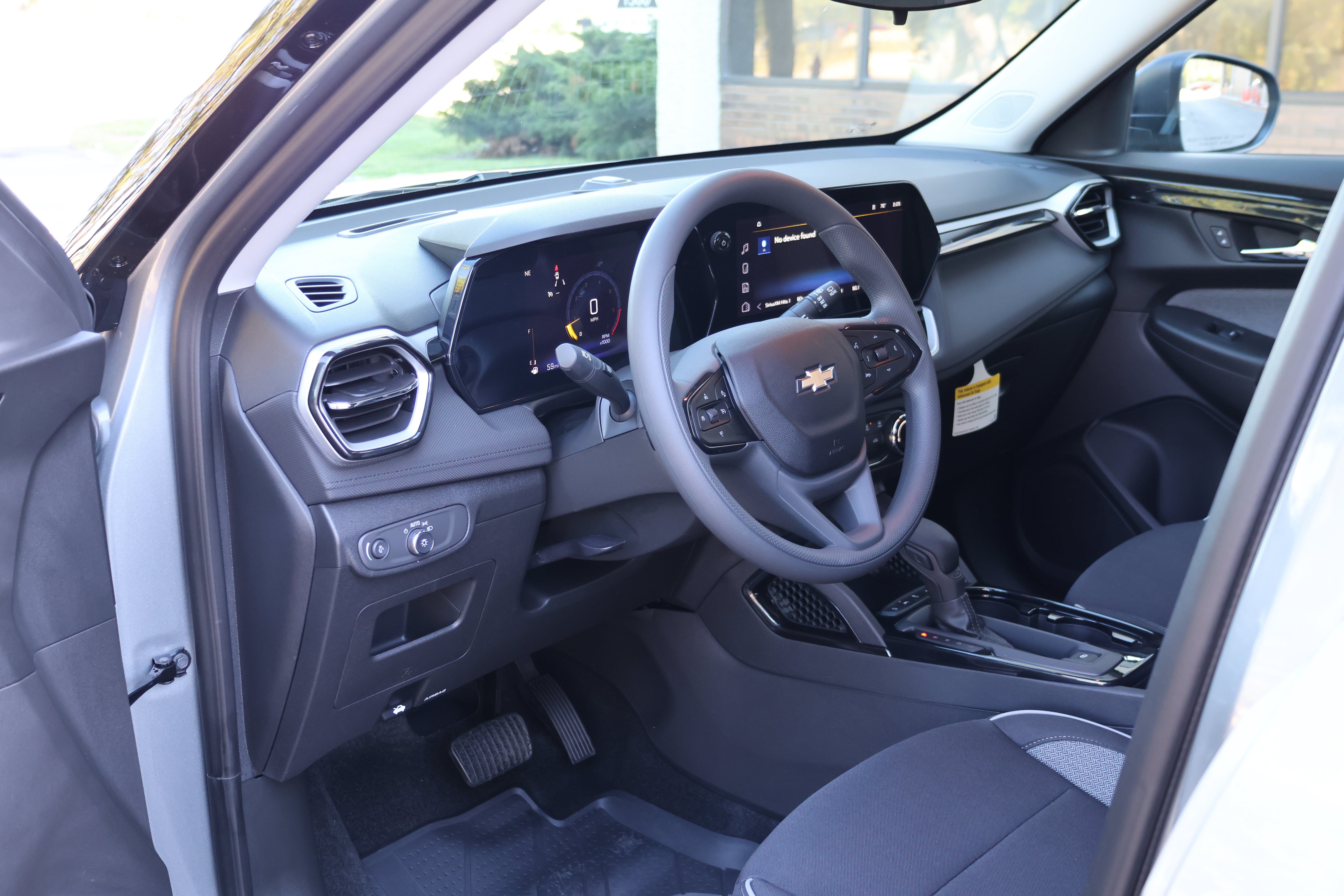 Used 2026 Chevrolet TrailBlazer LS w/ LS Convenience Package AWD/4WD image 28