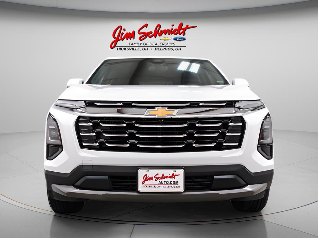 Used 2025 Chevrolet Equinox LT AWD/4WD image 2