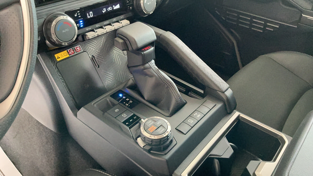Used 2026 Toyota 4Runner TRD Off-Road Premium AWD/4WD image 18