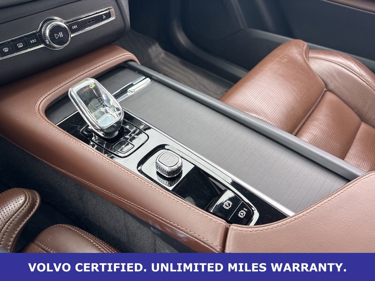 Certified 2023 Volvo XC90 T8 Ultimate AWD/4WD image 20