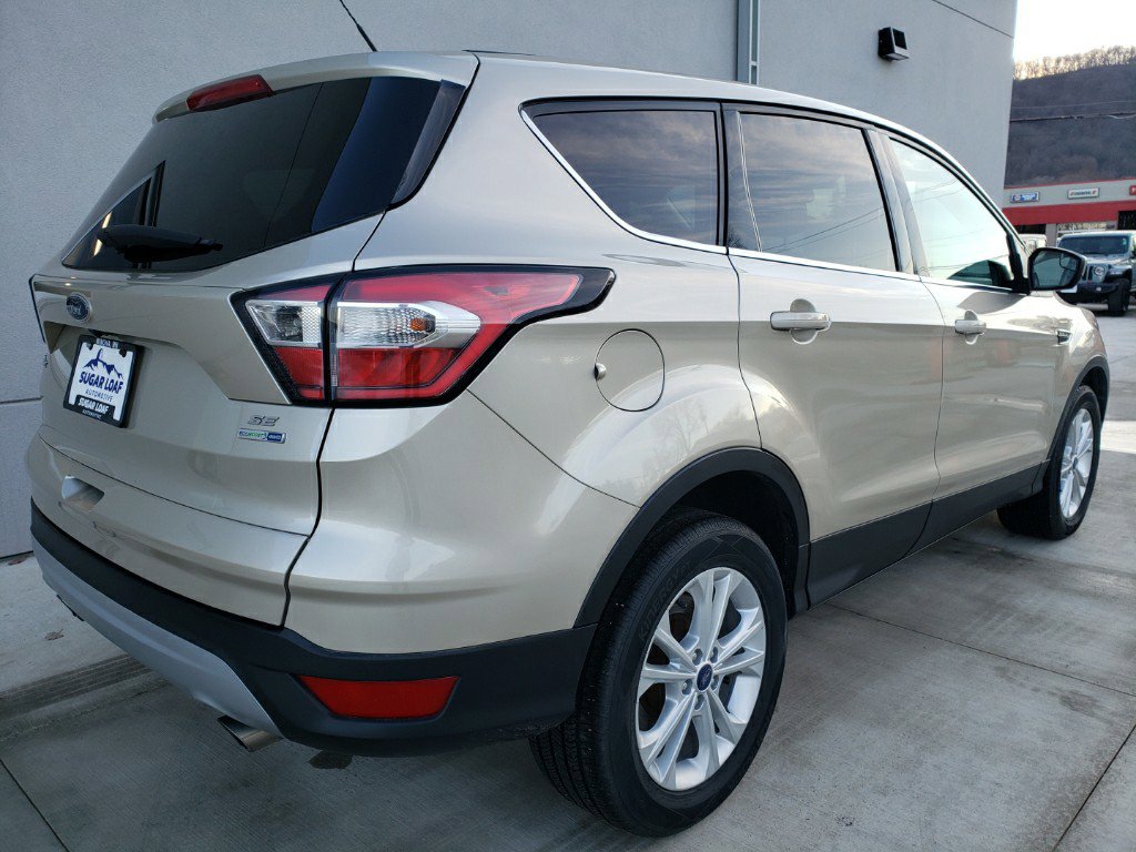 Used 2017 Ford Escape SE image 7