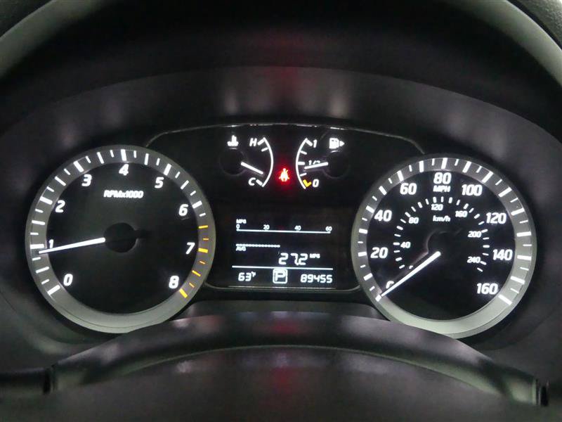 Used 2015 Nissan Sentra SV FWD image 31
