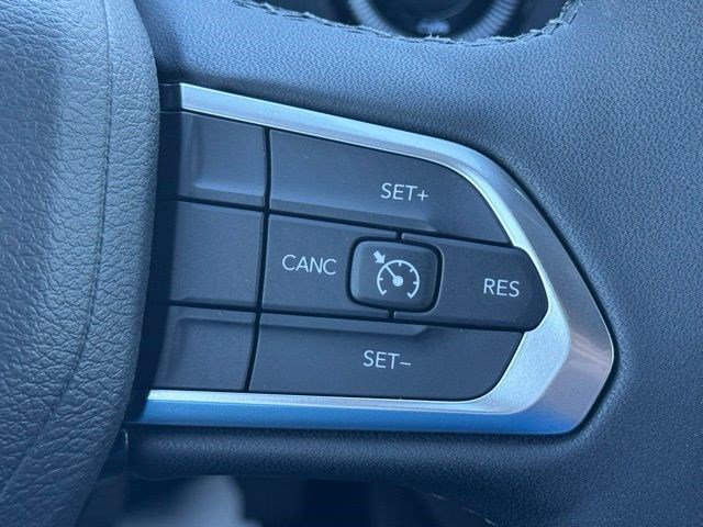 New 2026 Jeep Compass Latitude AWD/4WD image 17