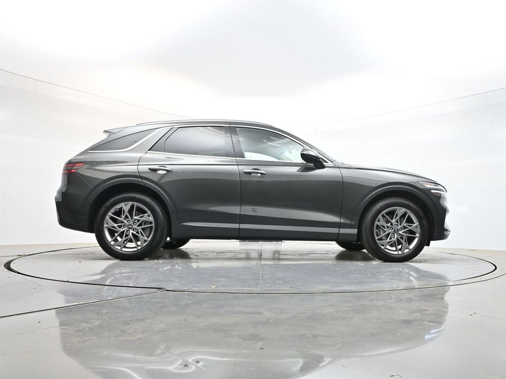 Used 2025 Genesis GV70 2.5T AWD/4WD image 37