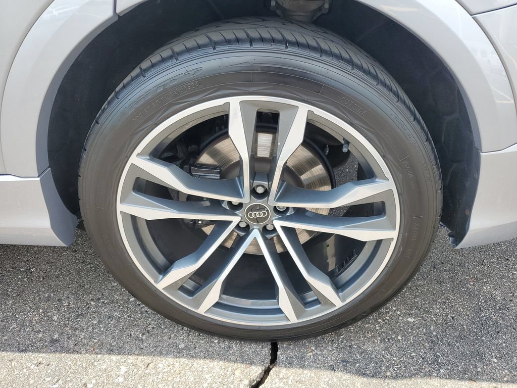 Used 2022 Audi SQ8 Premium Plus AWD/4WD image 31