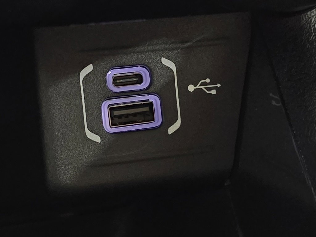 Used 2024 Jeep Compass Latitude image 29