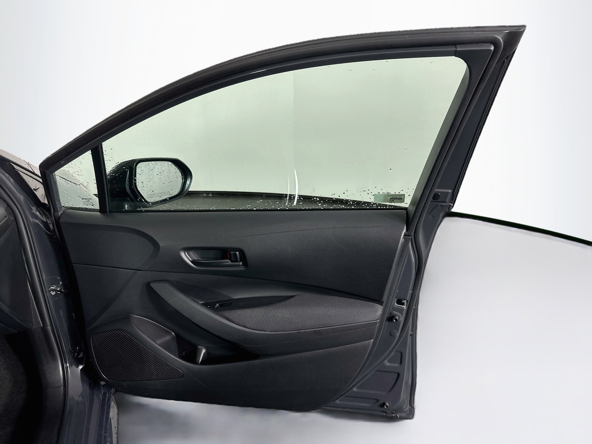 Used 2024 Toyota Corolla LE FWD image 30