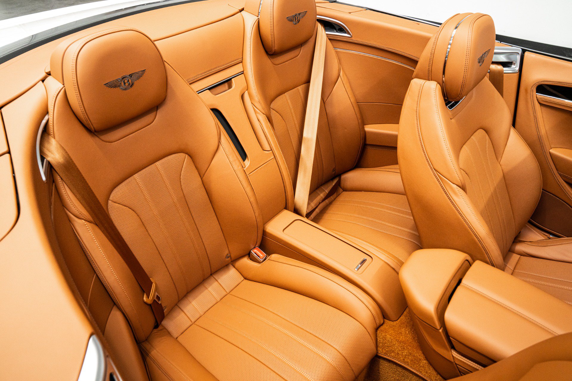 Used 2024 Bentley Continental GT Mulliner AWD/4WD image 37
