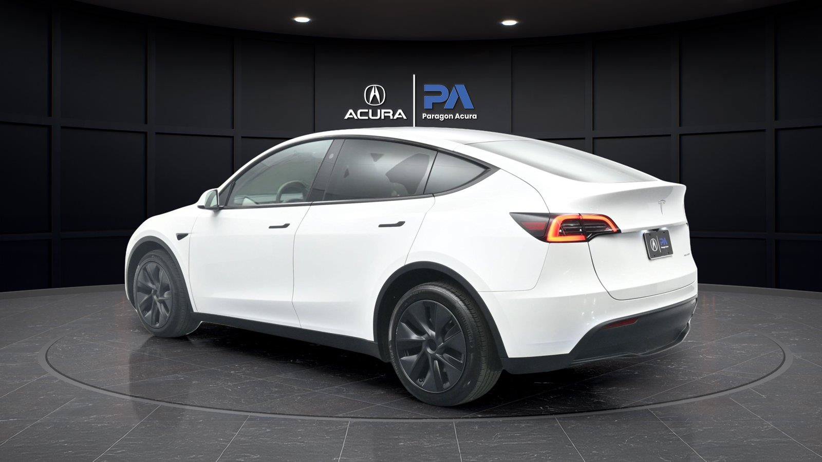 Used 2024 Tesla Model Y Long Range AWD/4WD image 19