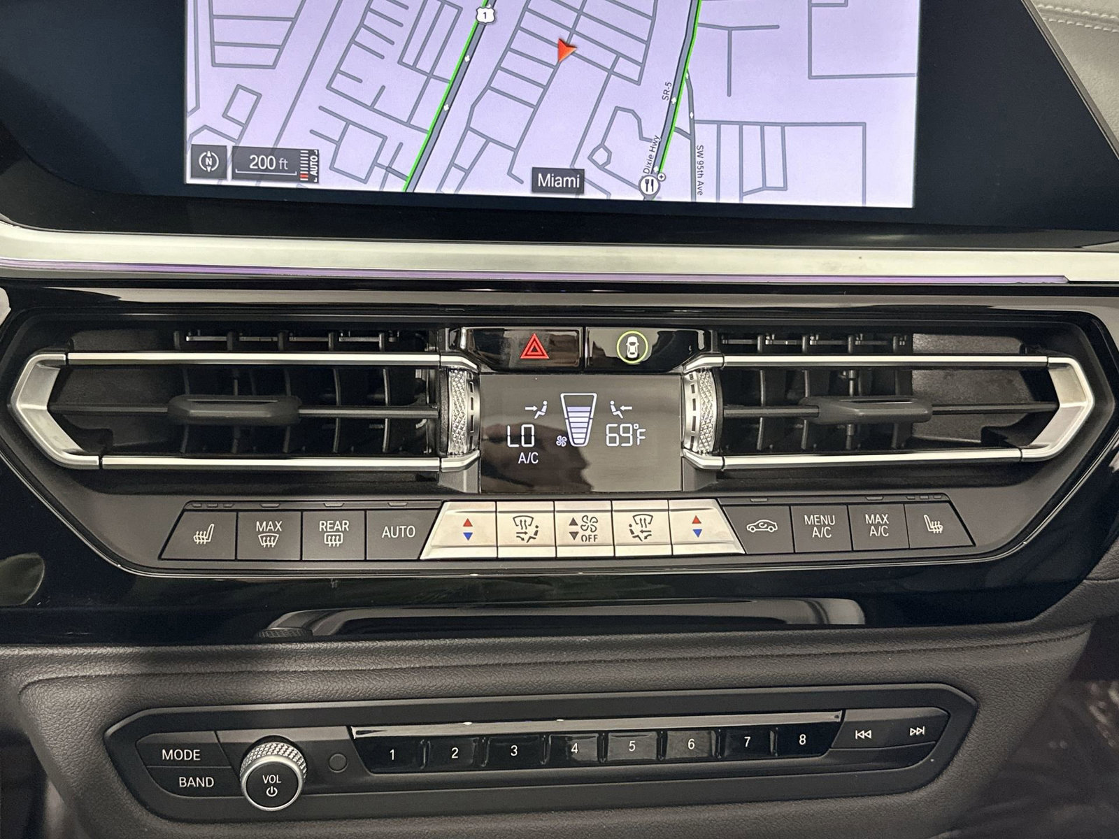 Used 2025 BMW Z4 M40i w/ Premium Package image 21