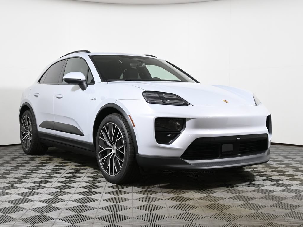 New 2026 Porsche Macan 4 Electric AWD/4WD image 9